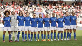 Il calcio femminile diventa professionistico: quanto si guadagna