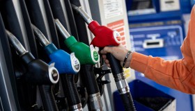 Benzina, ipotesi proroga del taglio delle accise: fino a quando