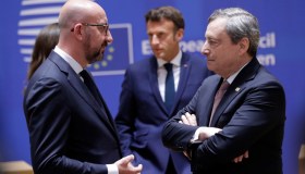 Stop al petrolio dalla Russia, la Ue ha deciso: cosa succederà alla benzina