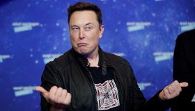 Anche in Italia la linea di Elon Musk: ecco quanto costa