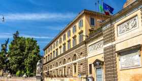 Boom di truffe INPS: ecco come riconoscerle e a cosa stare attenti