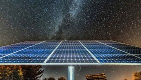 panneelo solare cella fotovoltaica notte