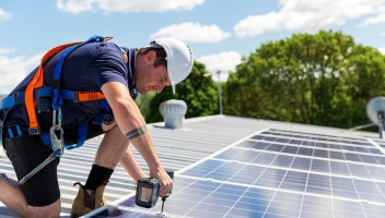 Obbligo di pannelli solari sui tetti: i piani dell'UE