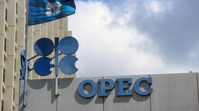L’Opec+ annuncia un aumento di 648mila barili di petrolio al giorno a luglio e agosto