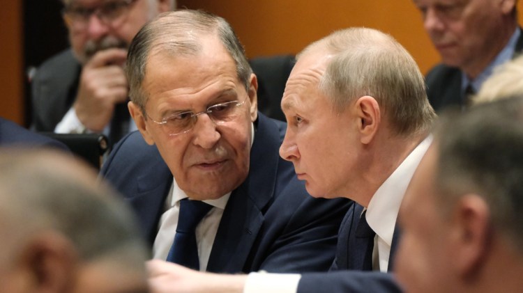 Russia finisce in default: ecco cosa può succedere ora