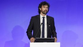 Elezioni, sorpresa Damiano Tommasi: dal calcio alla politica