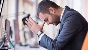 Lo straining, ovvero quando si è vittima di “stress forzato” sul lavoro