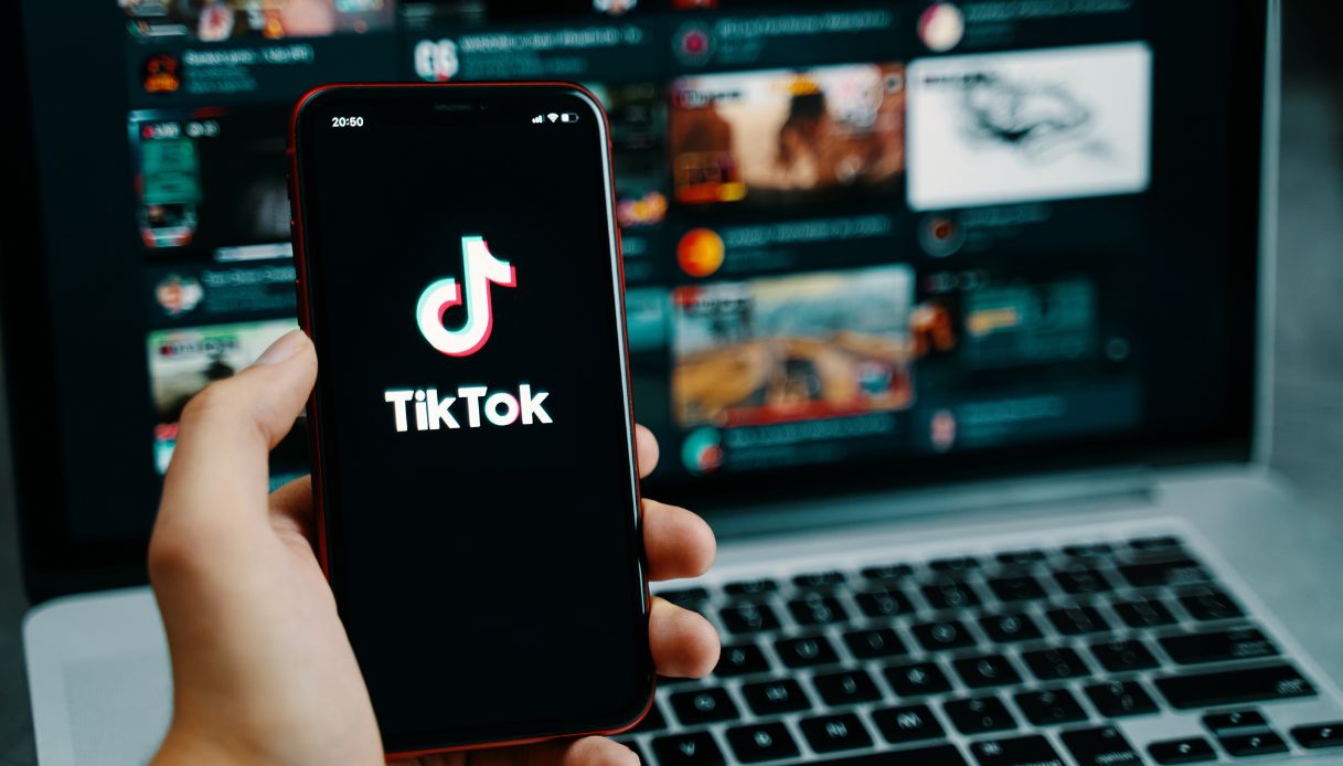 Attenzione alla nuova sfida che corre su TikTok