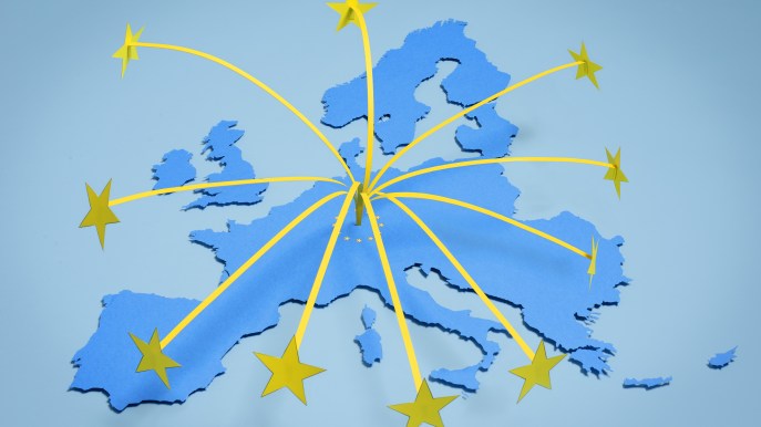 UE, roaming senza costi aggiuntivi prorogato fino al 2032: tutte le novità