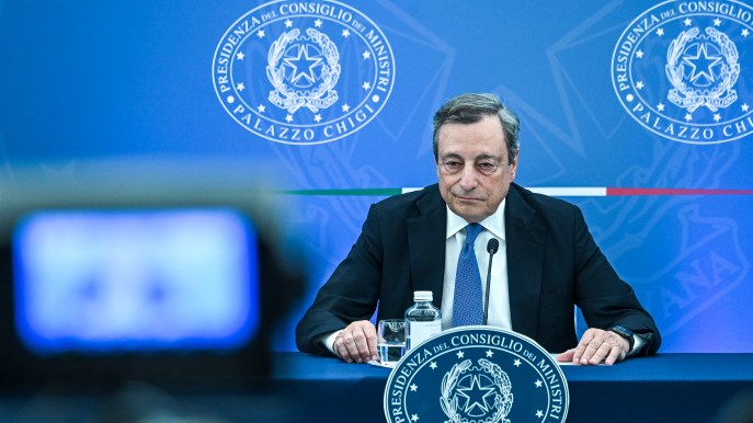 Crisi di governo, Draghi al Senato: serve un nuovo patto di fiducia