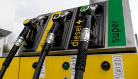 Caro benzina, c’è un modo per risparmiare: il trucco per spendere meno