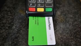 Stipendi in aumento grazie ai buoni pasto: la proposta