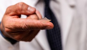 Arriva il cerotto contro il Covid, più efficace dei vaccini classici