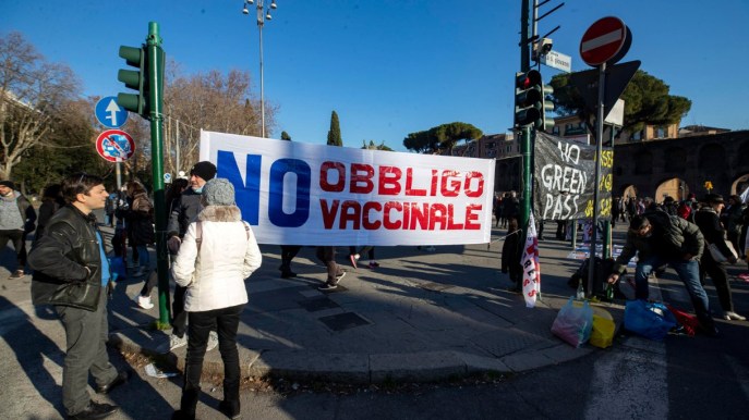 La Consulta boccia i no vax: obbligo vaccino è legittimo