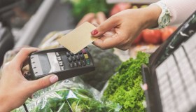 Caro-vita, schizzano i prezzi di beni e servizi: cosa aumenta (ancora)