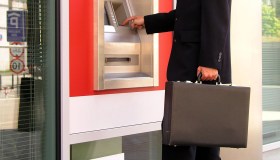 Stipendio record per errore: lascia il lavoro e sparisce