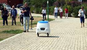 Arriva il fattorino robot in una città italiana: come funziona