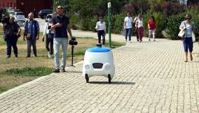 Robot fattorino di Yape