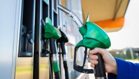 Benzina e diesel, cambia di nuovo tutto: segnatevi questa data