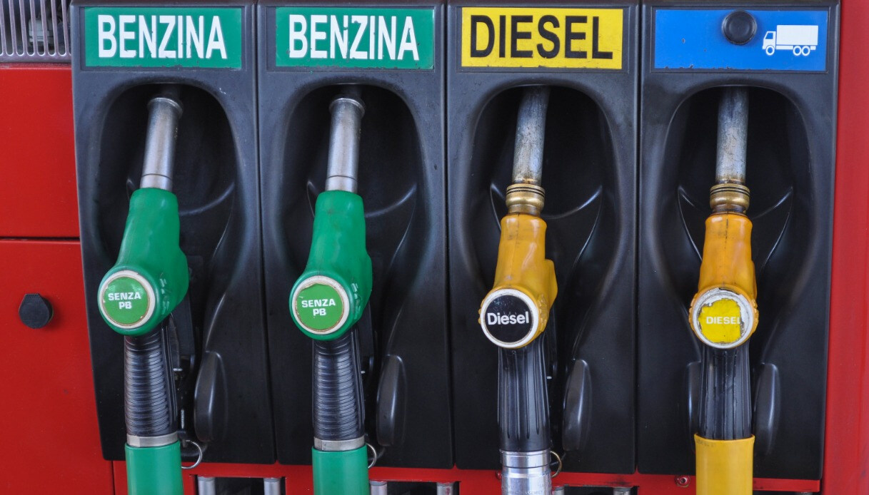 Combustível e impostos especiais de consumo, porque o gasóleo custa mais do que a gasolina