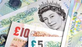 Monete, banconote e inno: cosa cambia dopo la morte della Regina