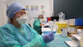 Vaccini, via alla nuova fase: ora si possono prenotare gli aggiornati