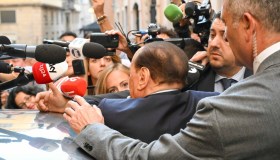 Scoppia il caso Berlusconi-Putin: ecco chi rischia già di saltare nel governo Meloni