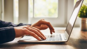 Attenzione alle truffe online: la lista dei siti illegali