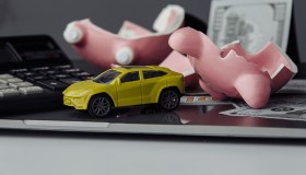 Debiti col fisco, aumentano le notifiche di fermo amministrativo: cosa fare