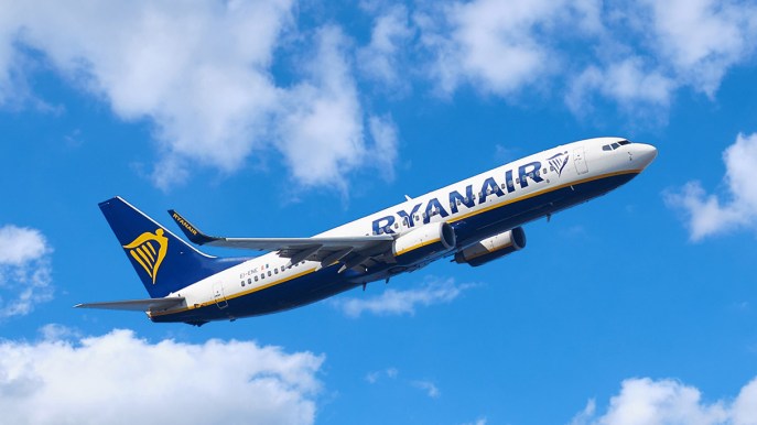 Ryanair modifica le ali dei suoi aerei per risparmiare