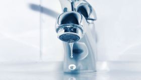 Allarme tetracloroetilene: stop all’acqua in una città