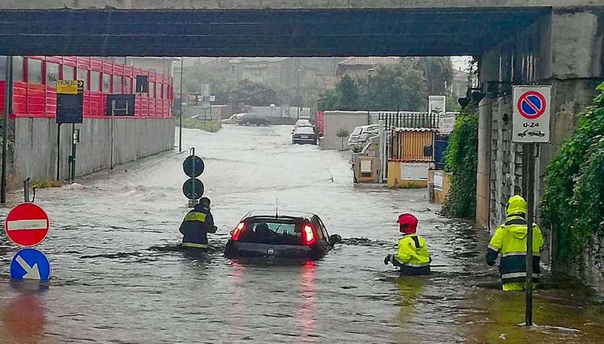 Meteo, maltempo nel weekend: allerta arancione in 2 regioni e gialla in 7