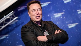 Musk lancia Neuralink: “Chip nel cervello umano nel 2023”