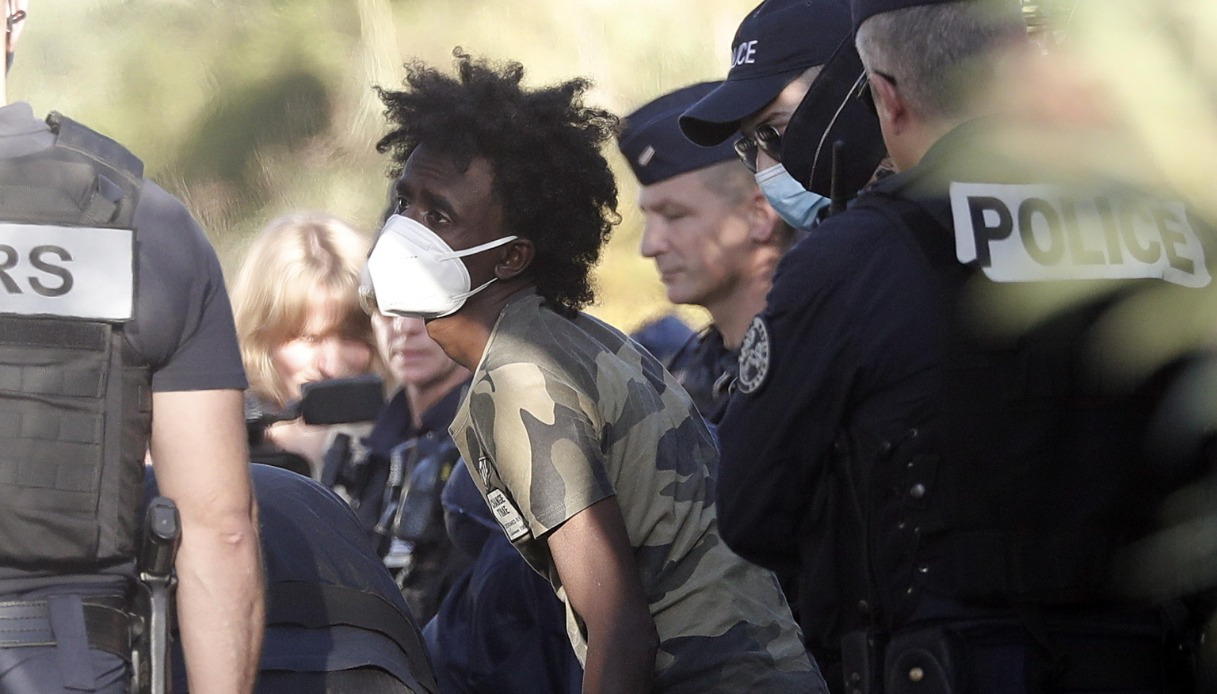 Ocean Viking, “brutto gesto”: sale la tensione tra Italia e Francia