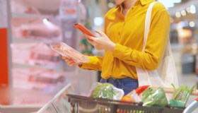 Listeria, scoperte 335 aziende non a norma. I cibi a rischio: a cosa stare attenti