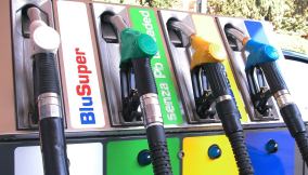 Occhio ai nuovi prezzi di benzina e diesel: quanto costa fare il pieno adesso