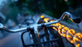 La biblioteca che permette di ricaricare il proprio dispositivo, pedalando