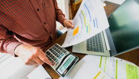 Caro bollette: come destreggiarsi tra aumenti e contratti