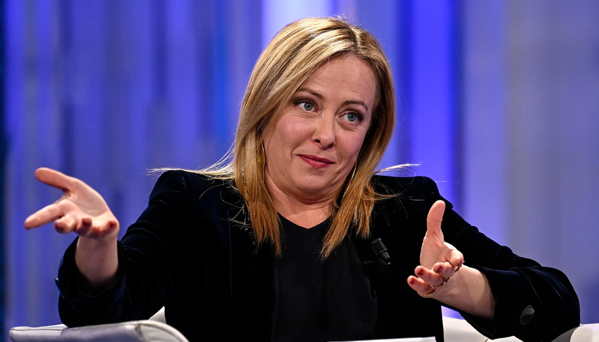 A Natale clamoroso crollo per due leader, boom di un partito