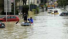 Alluvione, Emilia sprofonda. Veneto salvato da speciali bacini
