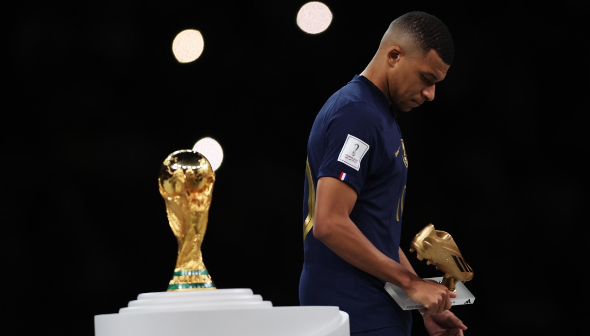 Mbappé, il re francese è un po’ meno triste dopo il Mondiale: quanto guadagna