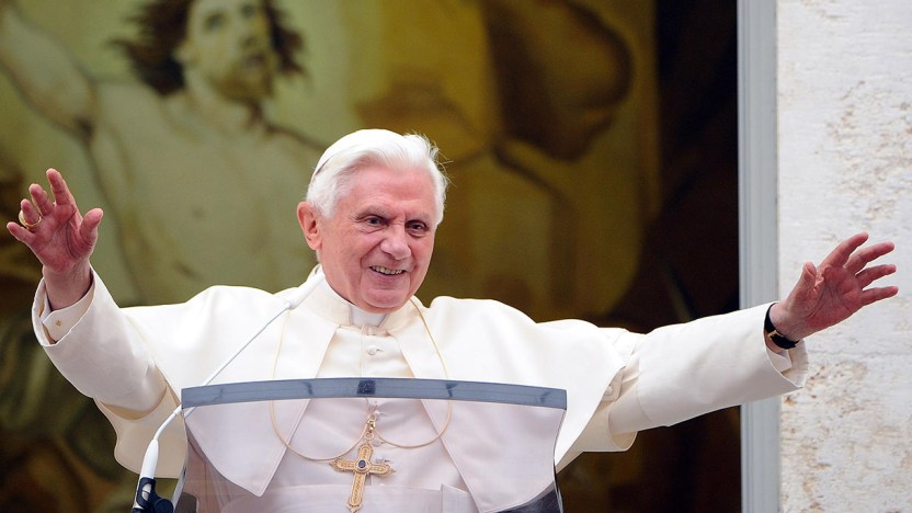 È morto il Papa emerito Benedetto XVI: la sua vita in numeri