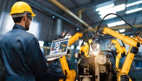 AI, come impiegarla e implementarla nell’industria manufatturiera