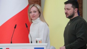 Meloni, discorso “da leader” a Zelensky? Russia pronta all’atomica?