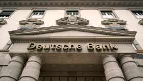 Crolla anche Deutsche Bank: cosa rischiano gli italiani