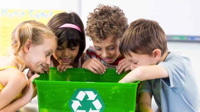 LCI ricicla carta per salvare il Pianeta