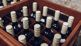 Maxi sequestro di falsi vini italiani DOP e IGP