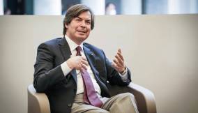 Intesa Sanpaolo: smart working e settimana corta approvate dopo trattativa coi sindacati