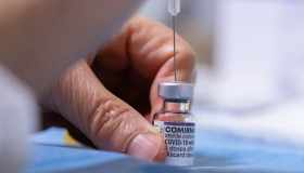 Covid, 15 mln di vaccini da buttare: in autunno il monovalente