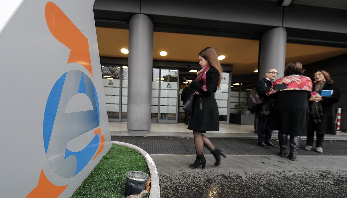 Basta code e documenti, arriva il domicilio digitale: come attivarlo subito